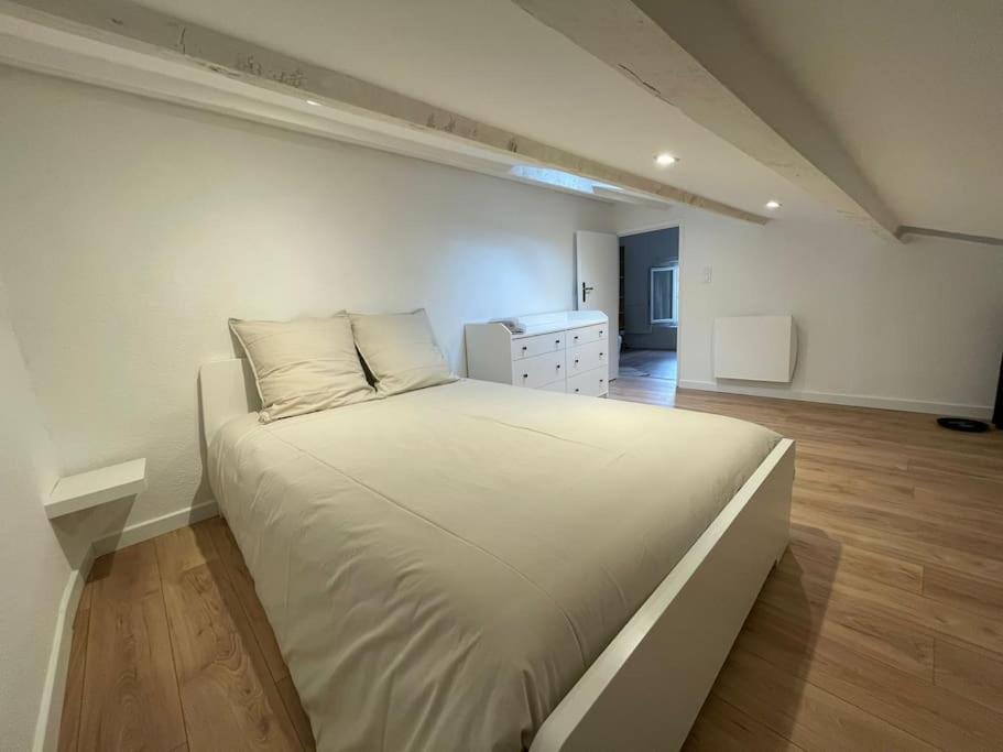 Duplex Sous Les Toits Apartment Riez Exterior photo